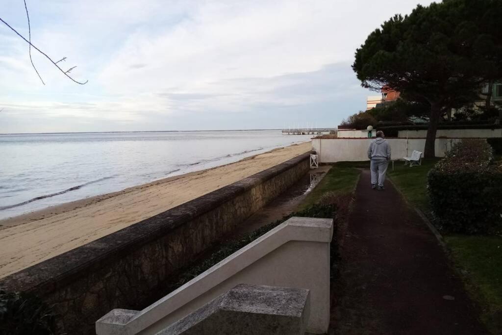 Appart Sur La Plage Pied Dans L Eau Avec Terrasse Jardin Vue Sur Le Bassin Depuis La Terrasse , Parking Arcachón Exterior foto