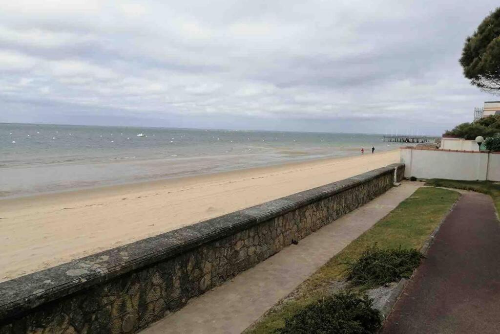 Appart Sur La Plage Pied Dans L Eau Avec Terrasse Jardin Vue Sur Le Bassin Depuis La Terrasse , Parking Arcachón Exterior foto